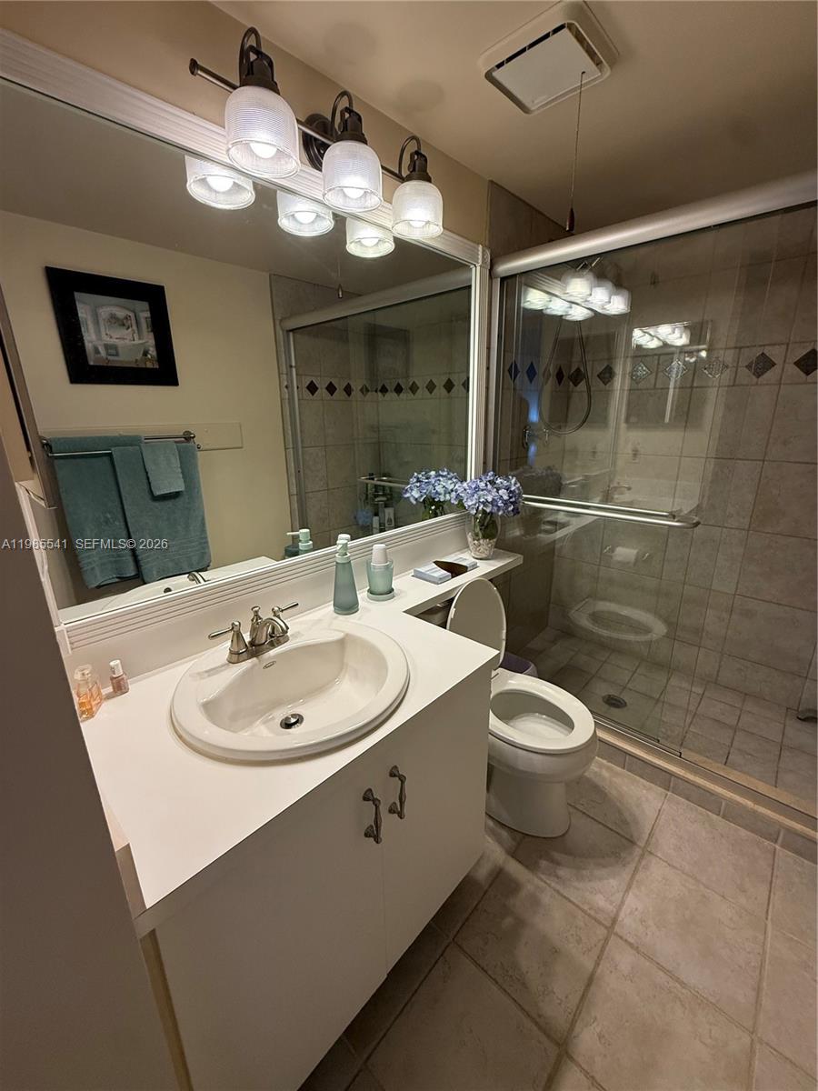 608 Waterside Dr 608 Property Photo 11