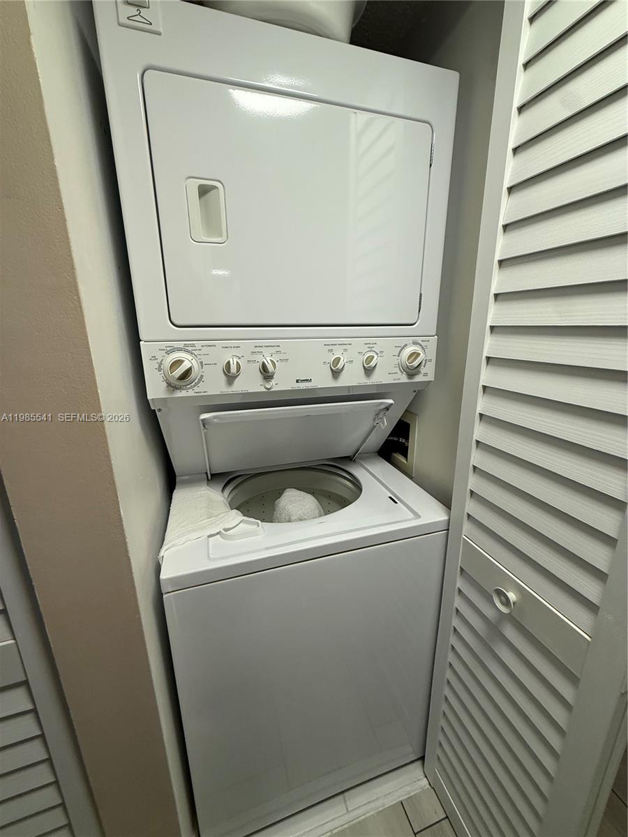 608 Waterside Dr 608 Property Photo 15
