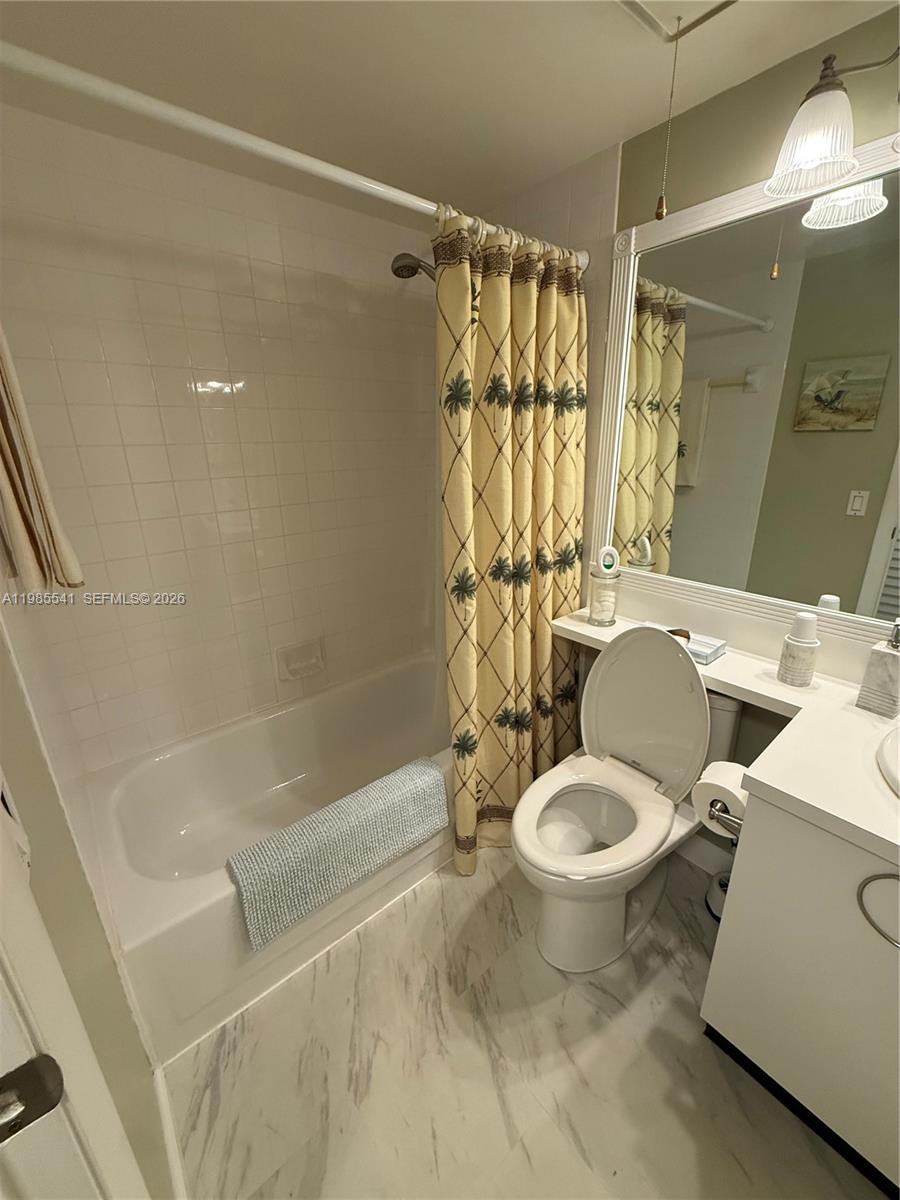 608 Waterside Dr 608 Property Photo 16