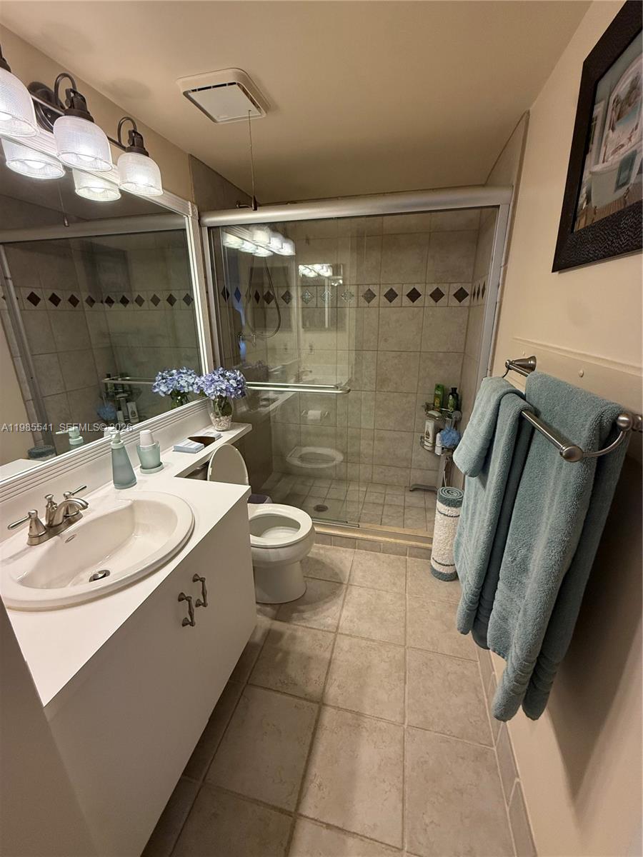 608 Waterside Dr 608 Property Photo 18