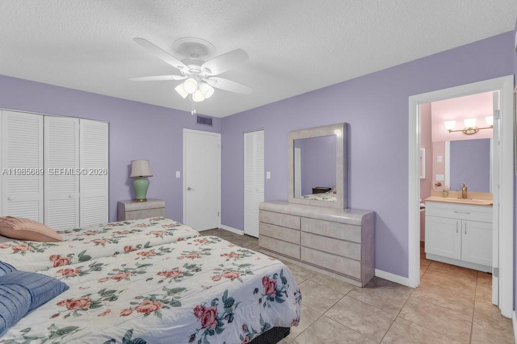 5300 Washington St J218 Property Photo 6