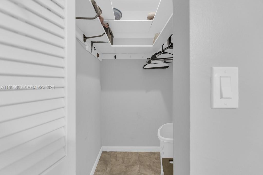 5300 Washington St J218 Property Photo 7