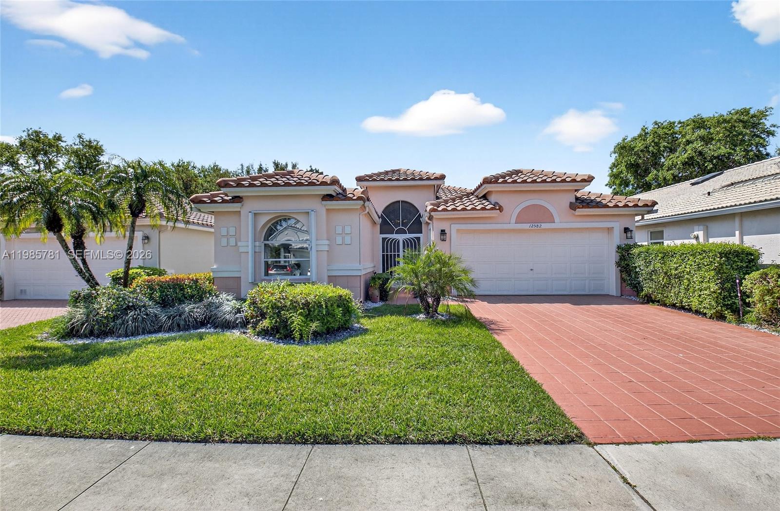 12582 N Coral Lakes Dr Property Photo 1