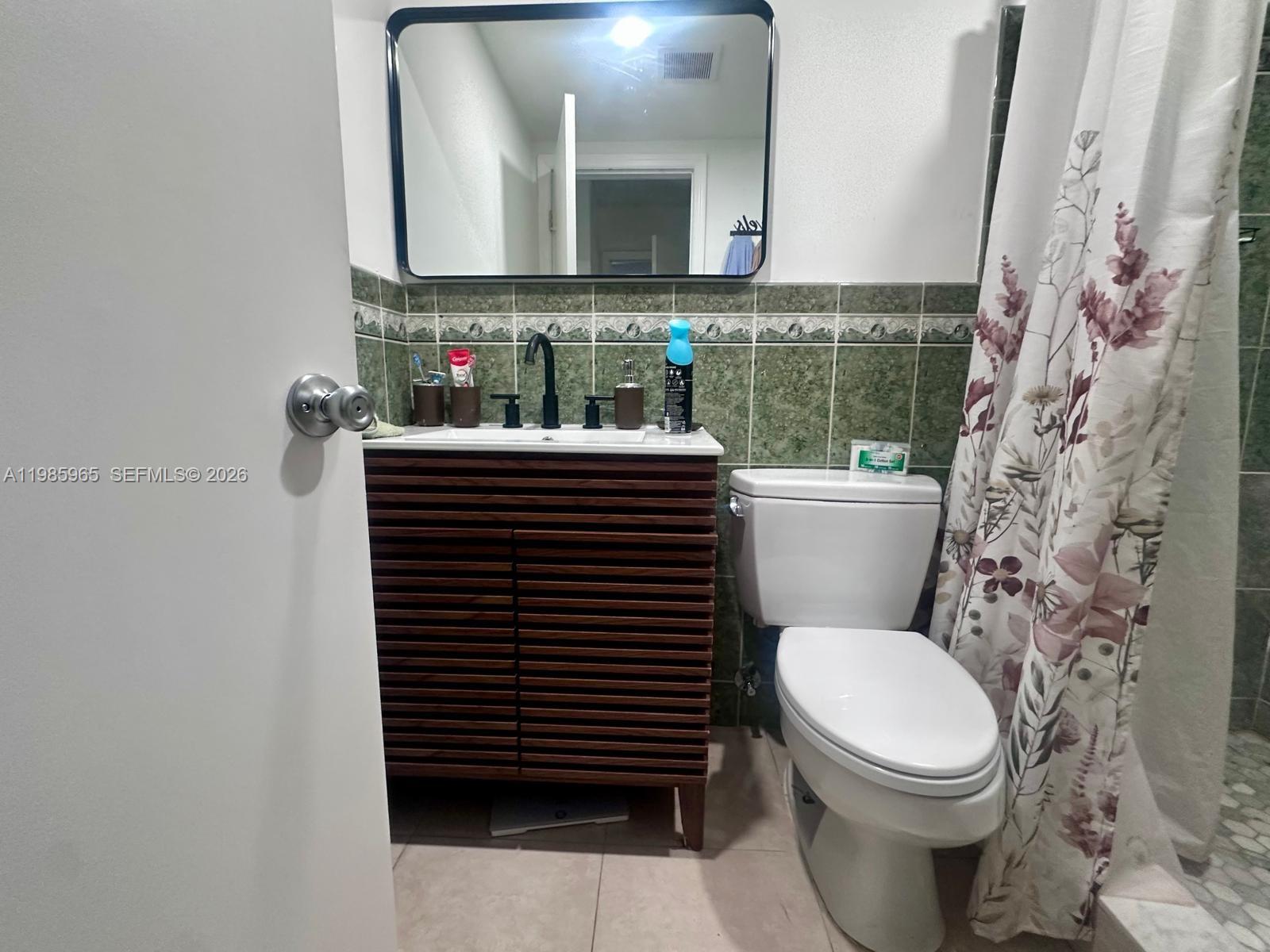 2385 Nw 11th St B16 Property Photo 6