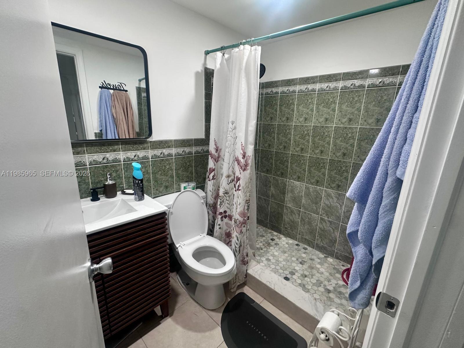 2385 Nw 11th St B16 Property Photo 7