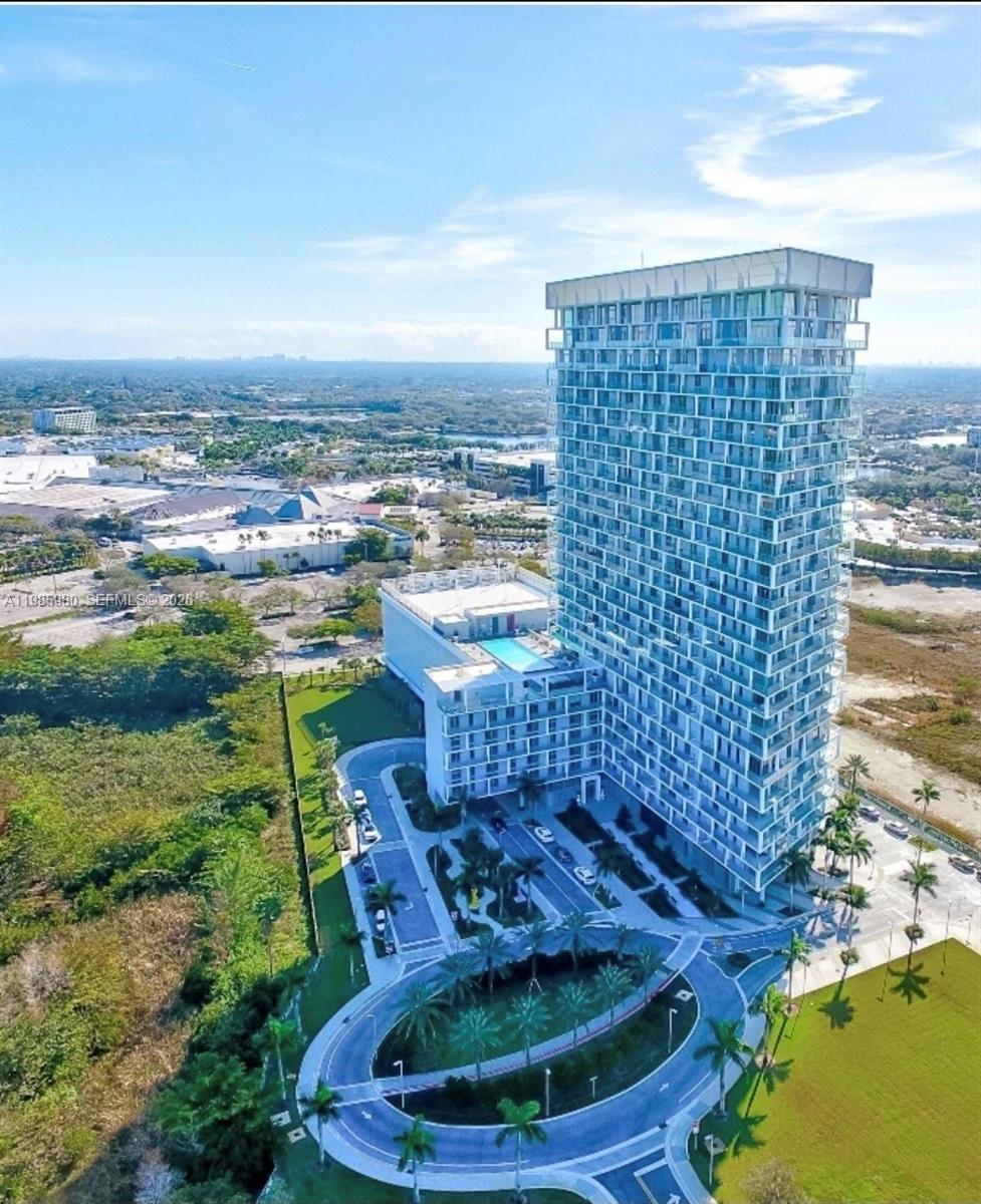 2000 Metropica Way 2507 Property Photo 3
