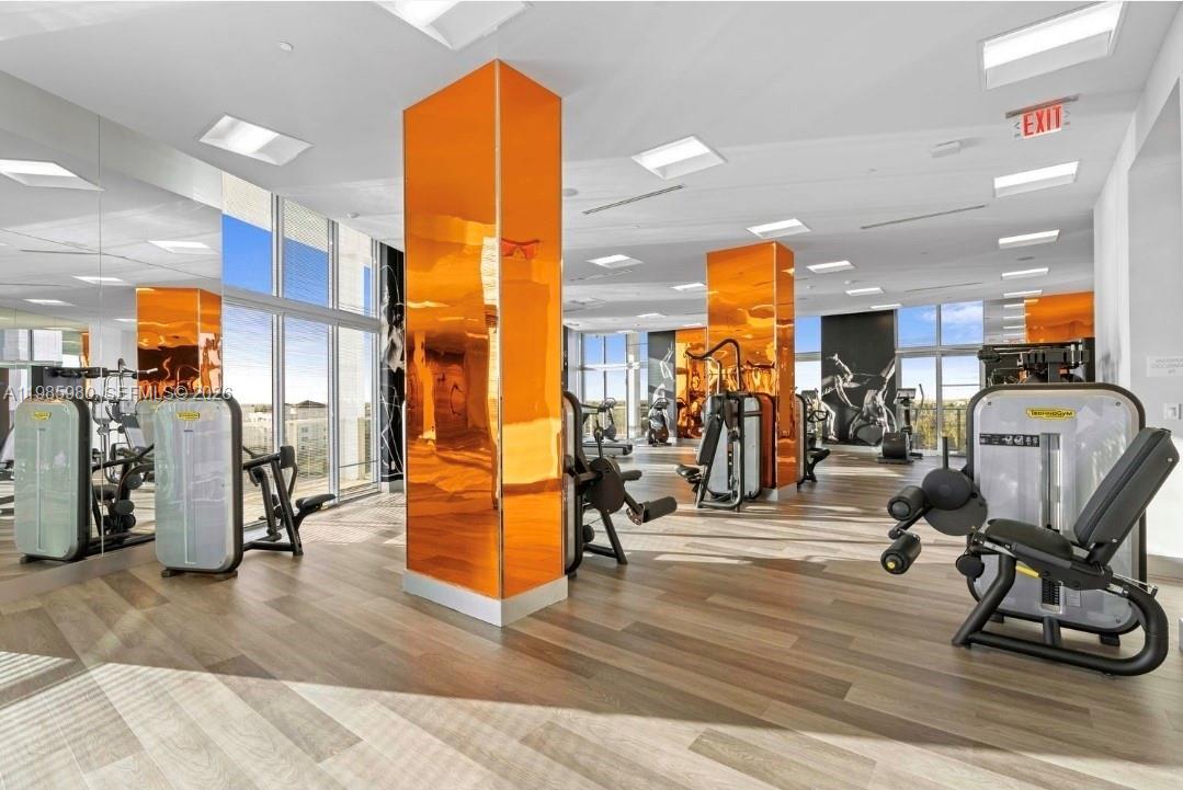 2000 Metropica Way 2507 Property Photo 19