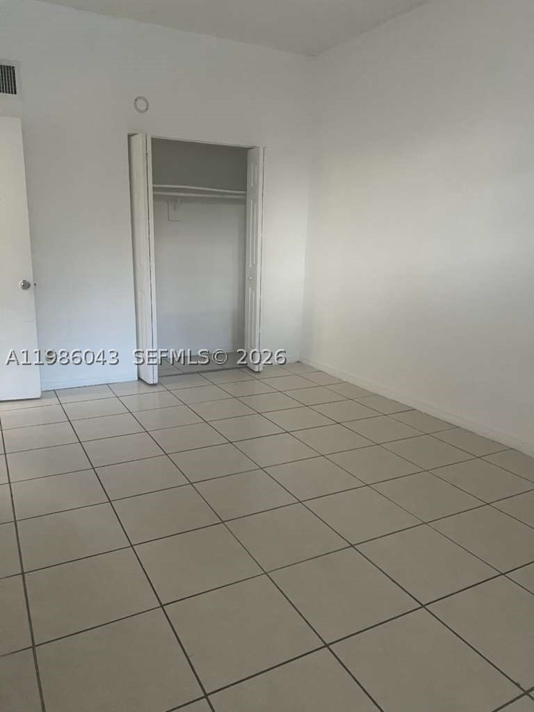 4550 Nw 9th St 114e Property Photo 5