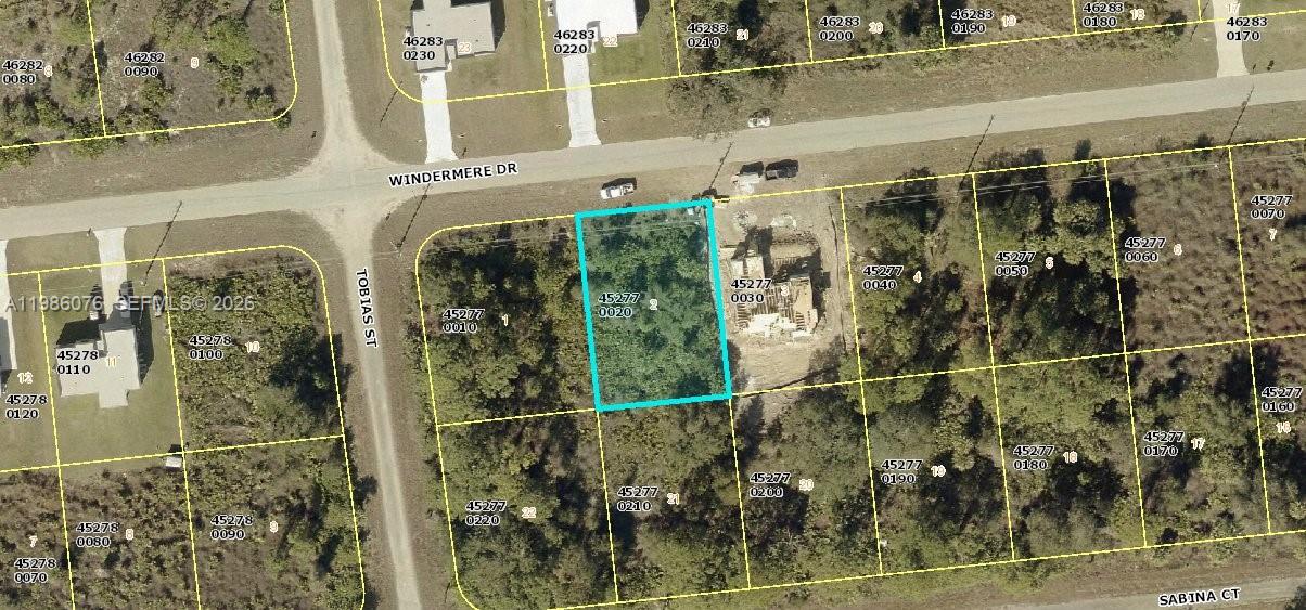 671 Windermere Dr. Property Photo 1