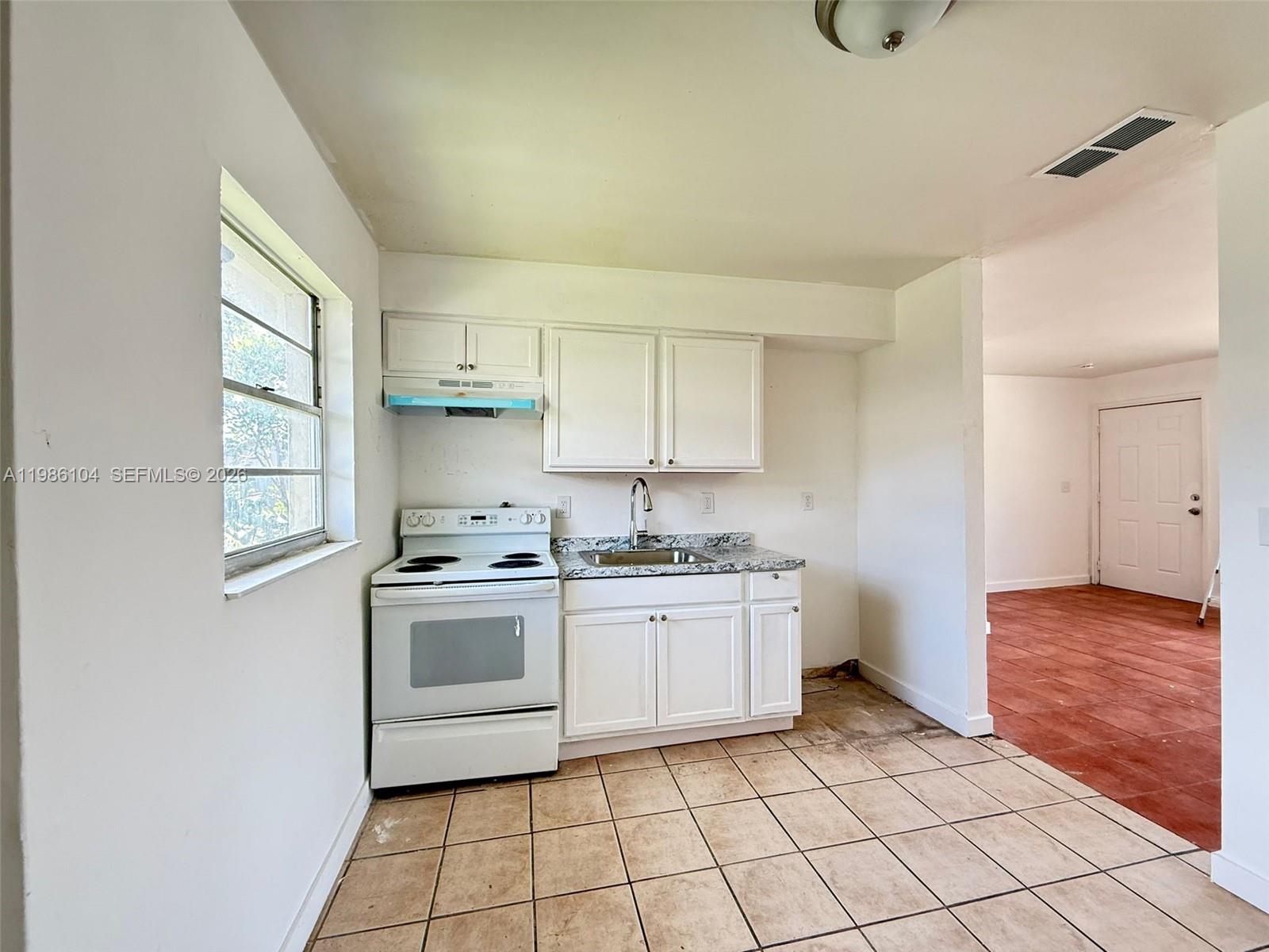 1703 Palm Drive A Property Photo 2