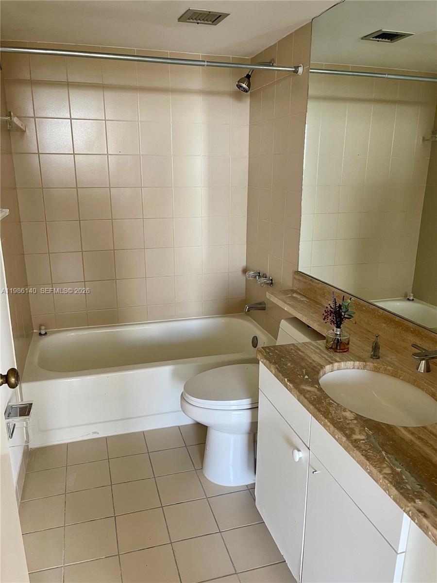441 Valencia Ave 803 Property Photo 17