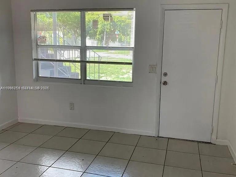 1277 Nw 58th St Property Photo 3