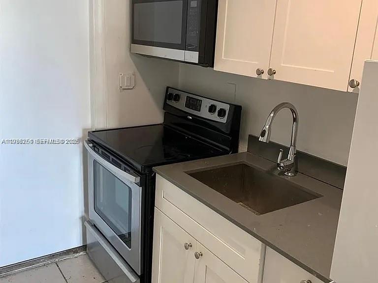 1277 Nw 58th St Property Photo 6