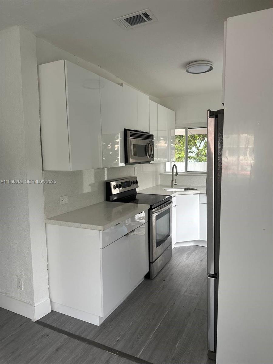 1812 Nw 64th St Property Photo 13