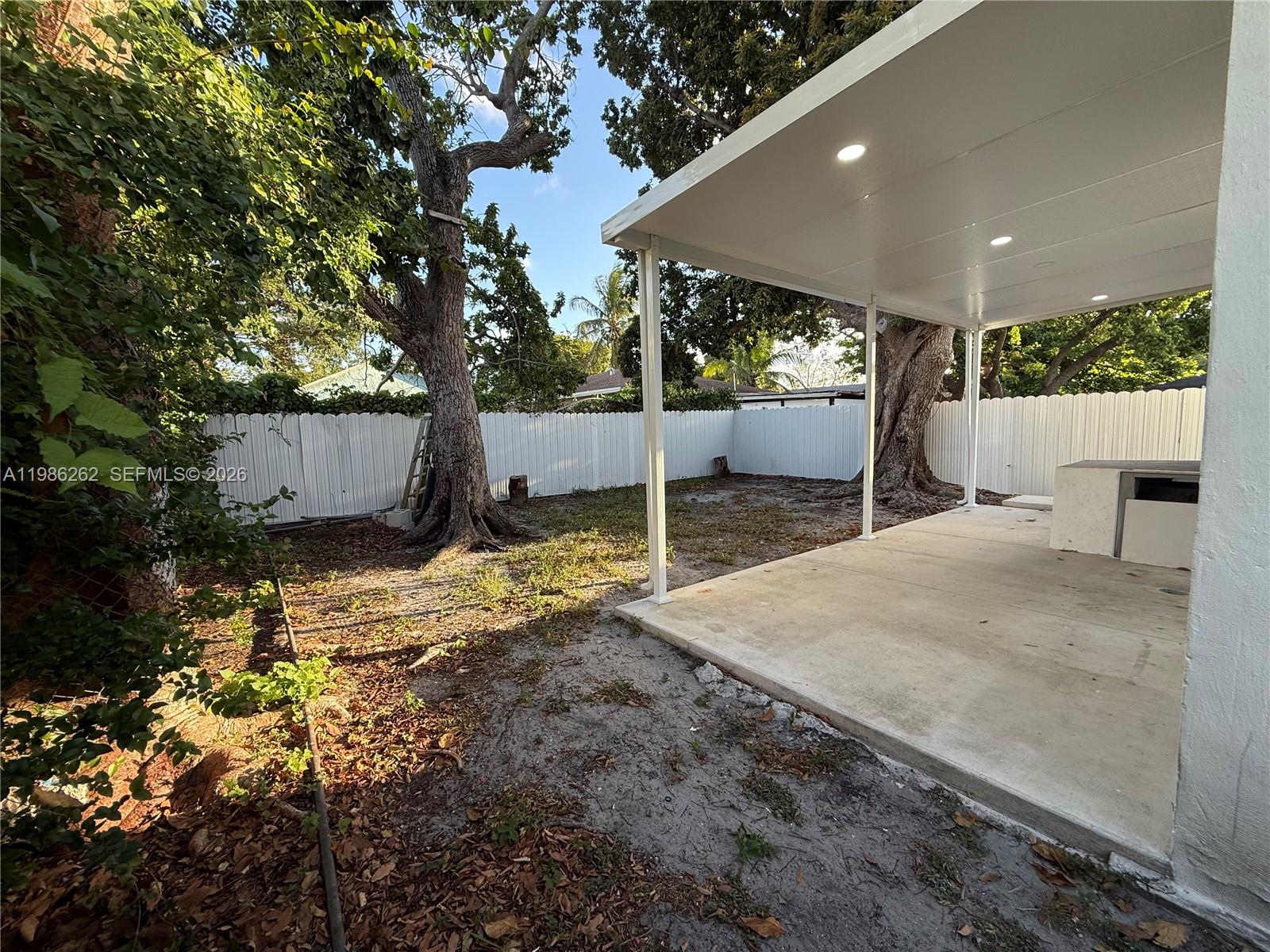 1812 Nw 64th St Property Photo 15