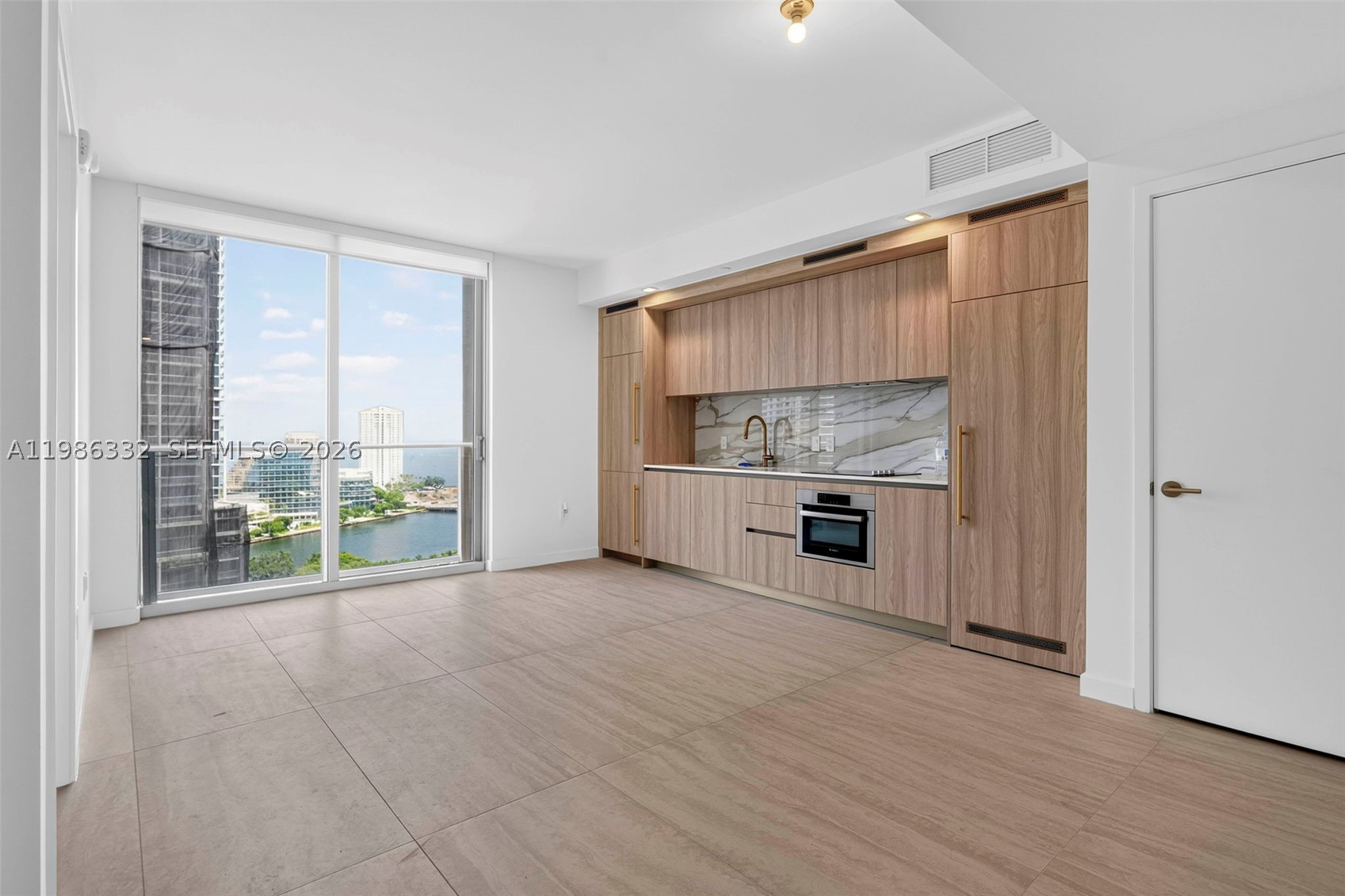 77 SE 5 St 2015 Property Photo 1