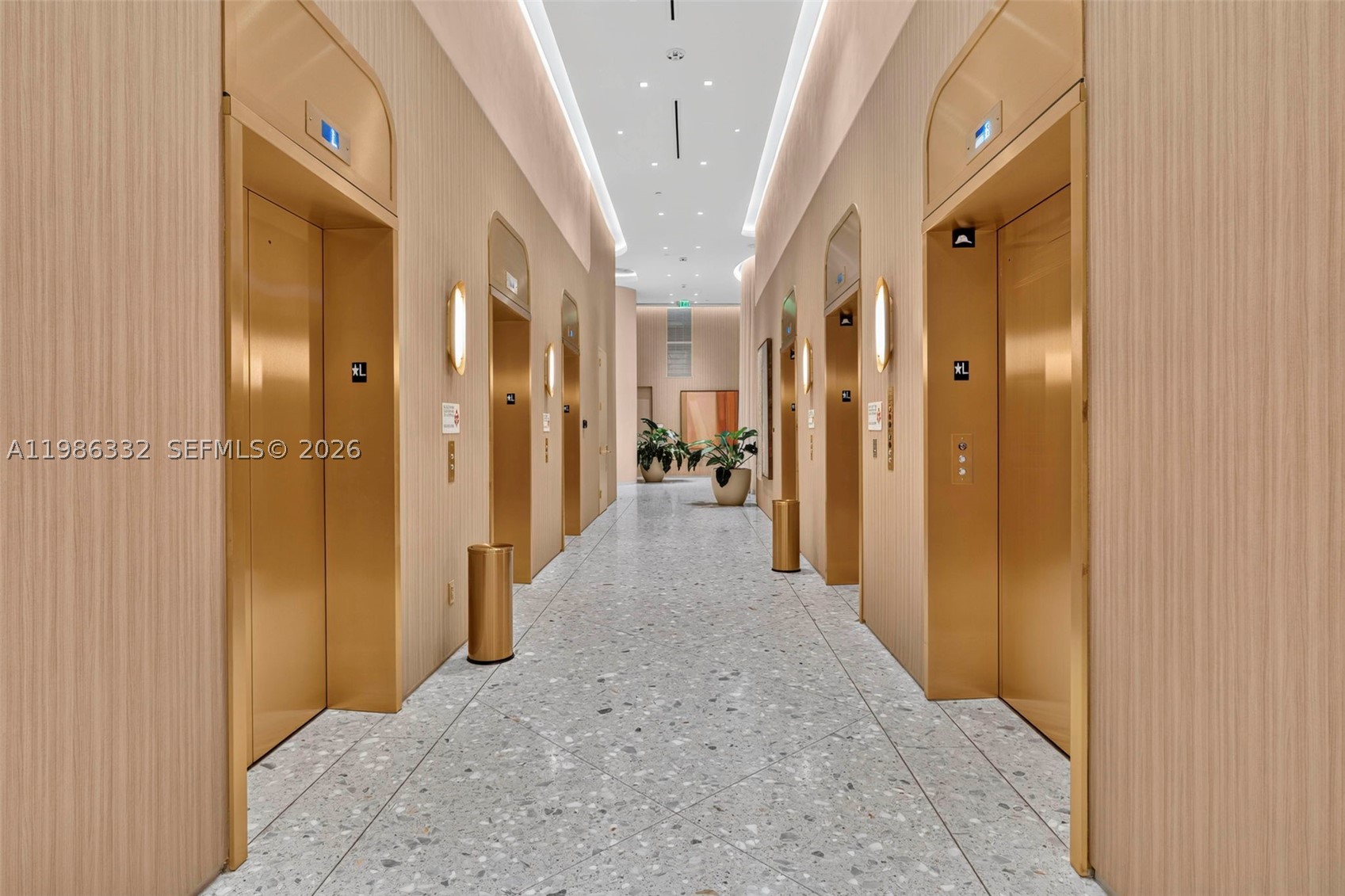 77 Se 5 St 2015 Property Photo 41