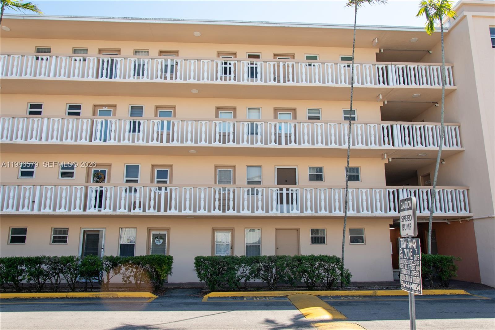 505 E Dania Beach Blvd 4-2e Property Photo 2