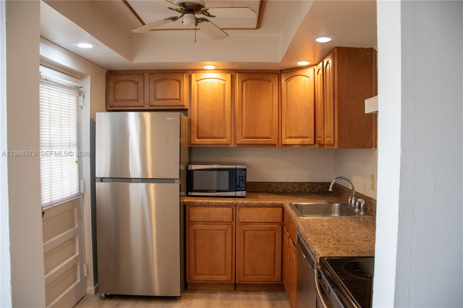 505 E Dania Beach Blvd 4-2e Property Photo 4