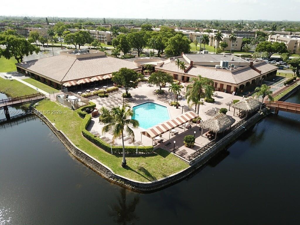 9561 Sunrise Lakes Blvd 106 Property Photo 8