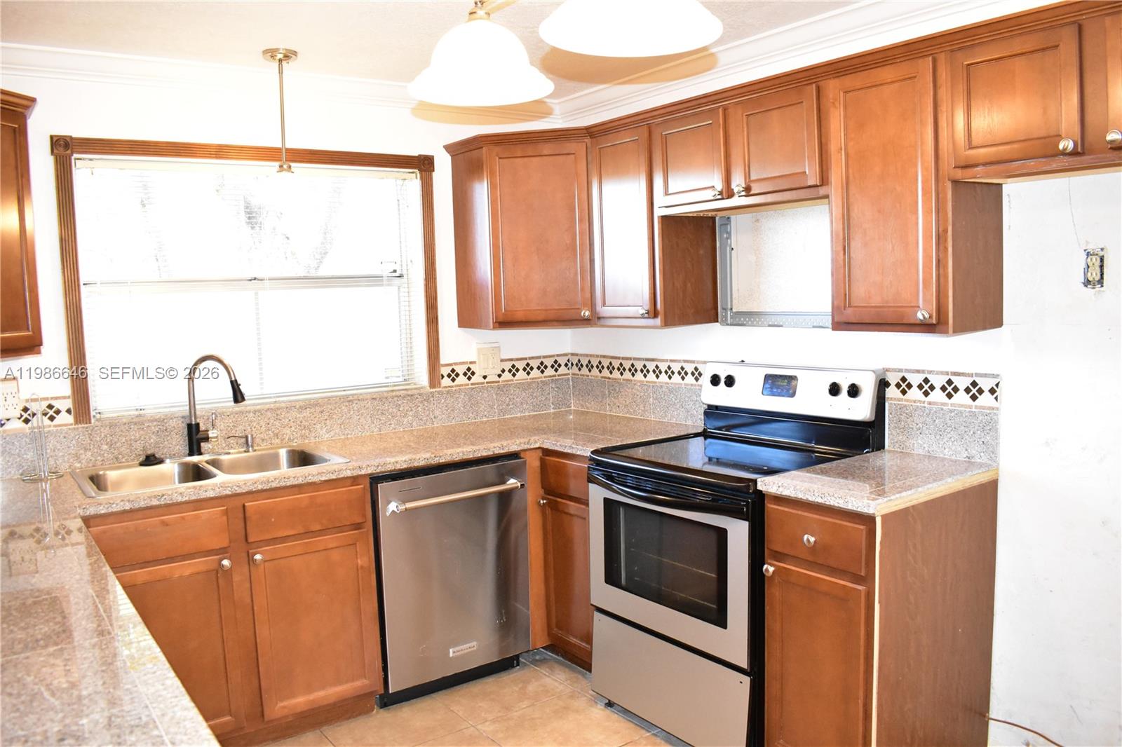 9561 Sunrise Lakes Blvd 106 Property Photo 10