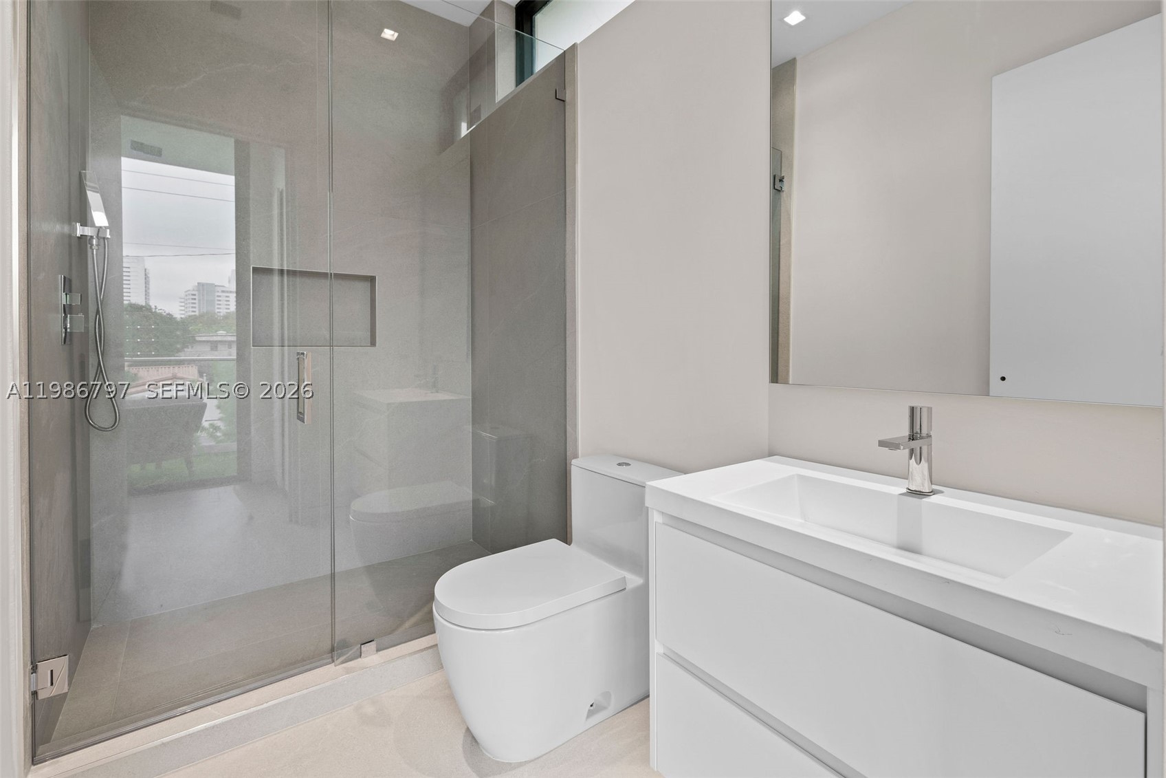 4534 Sheridan Ave Property Photo 37