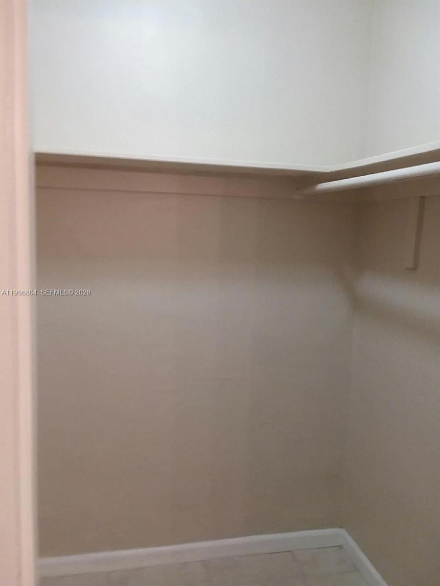 140 Royal Palm Rd 107 Property Photo 5