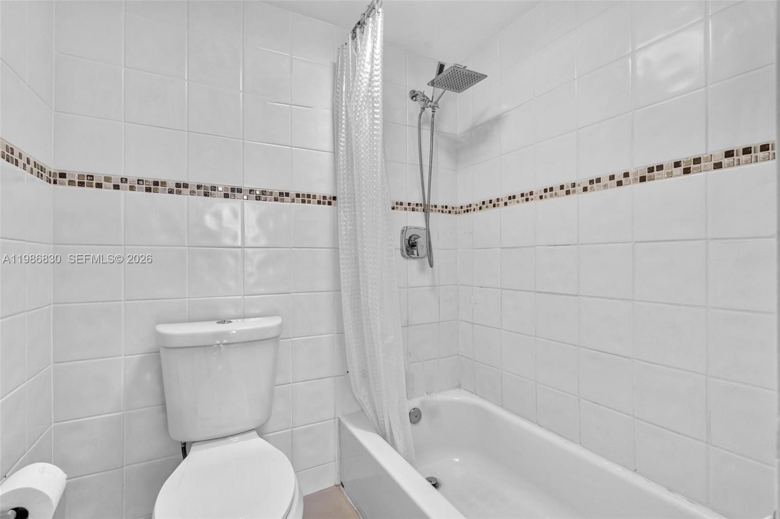 9381 E Bay Harbor Dr 202s Property Photo 8