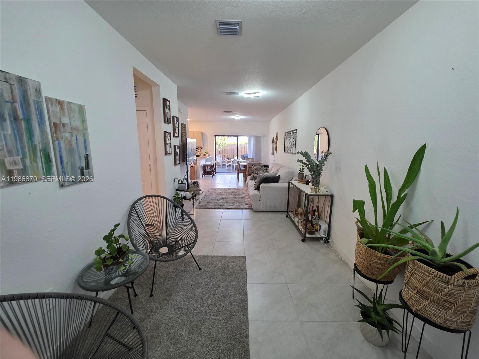 A11986879 Property Photo 4
