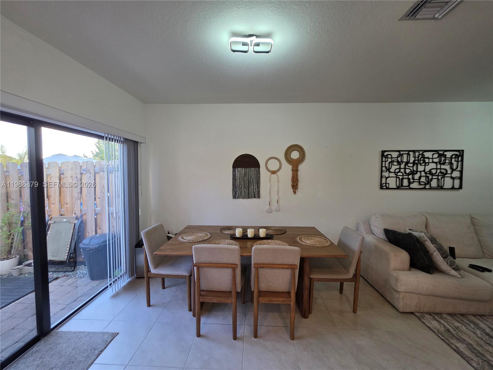 A11986879 Property Photo 7