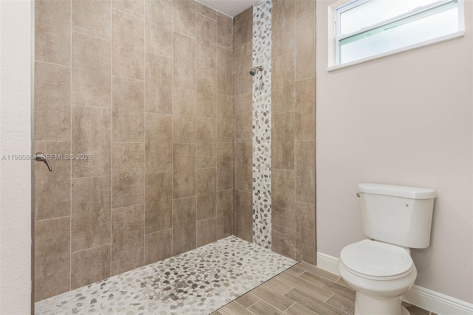 206 Jubilee Terr Property Photo 6