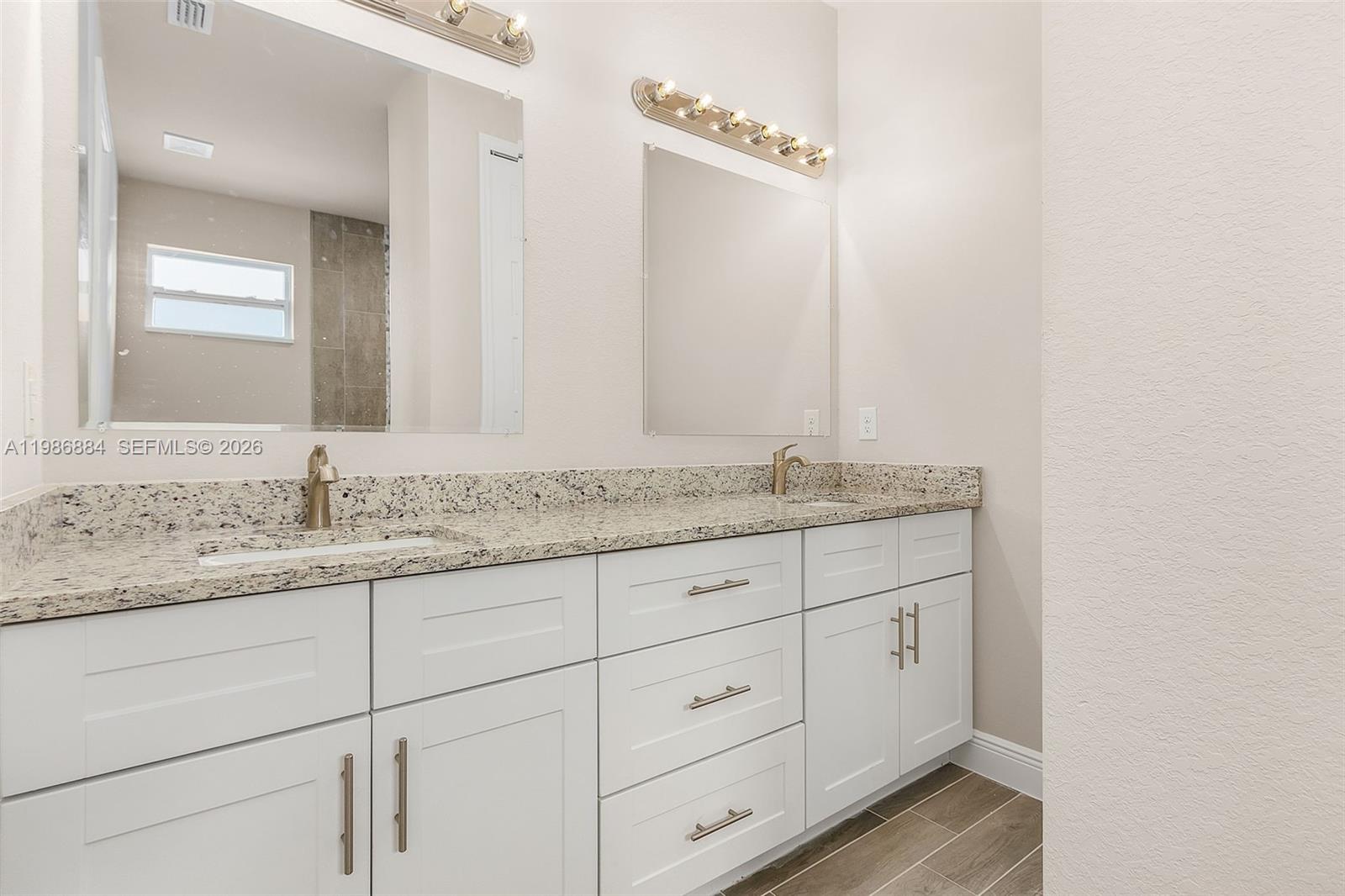 206 Jubilee Terr Property Photo 7