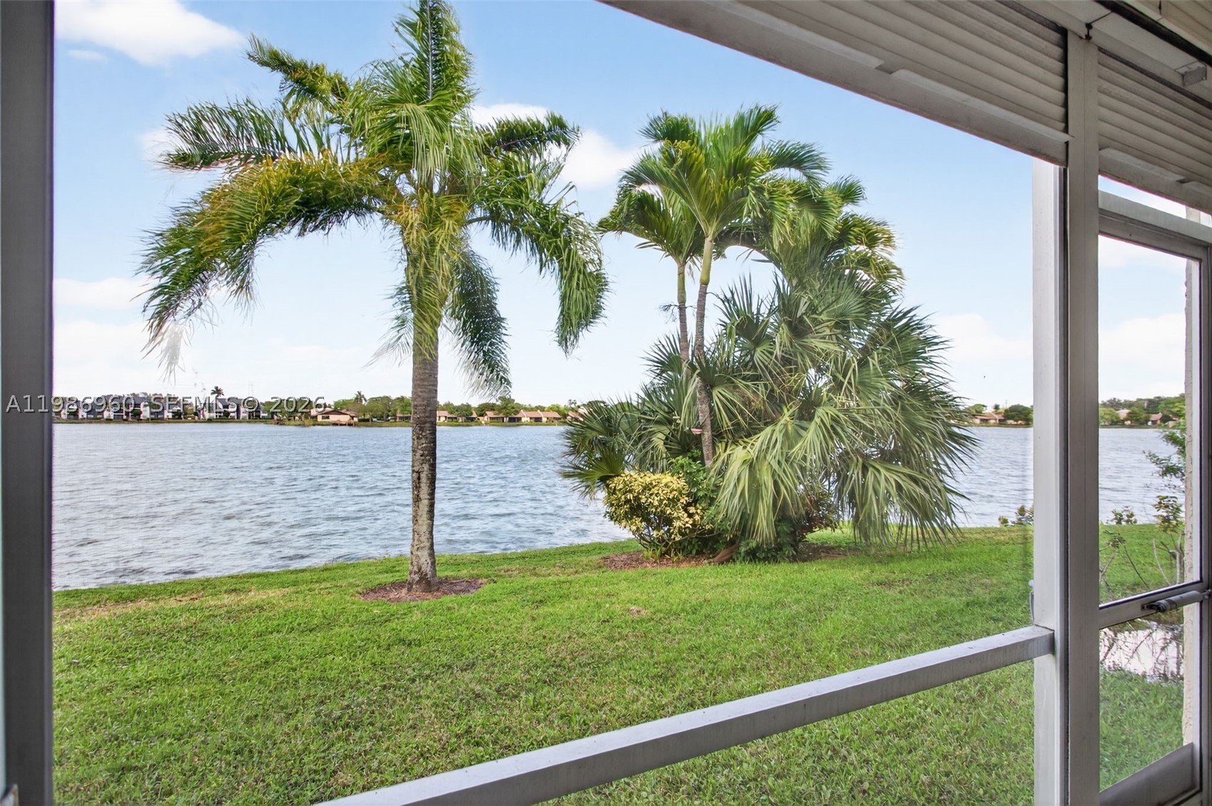 5520 Lakeside Dr 105 Property Photo 6