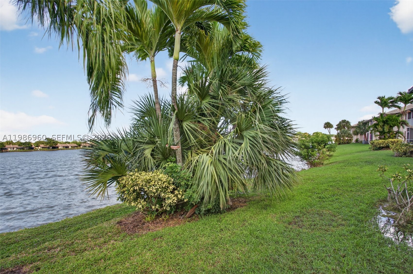 5520 Lakeside Dr 105 Property Photo 8