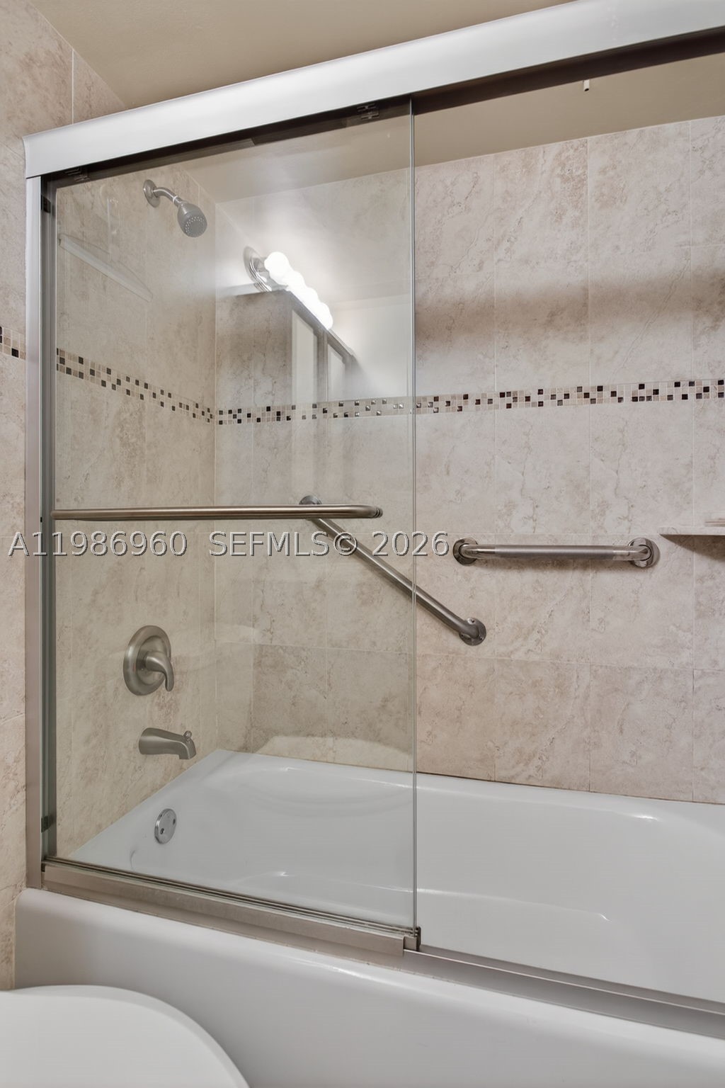 5520 Lakeside Dr 105 Property Photo 18