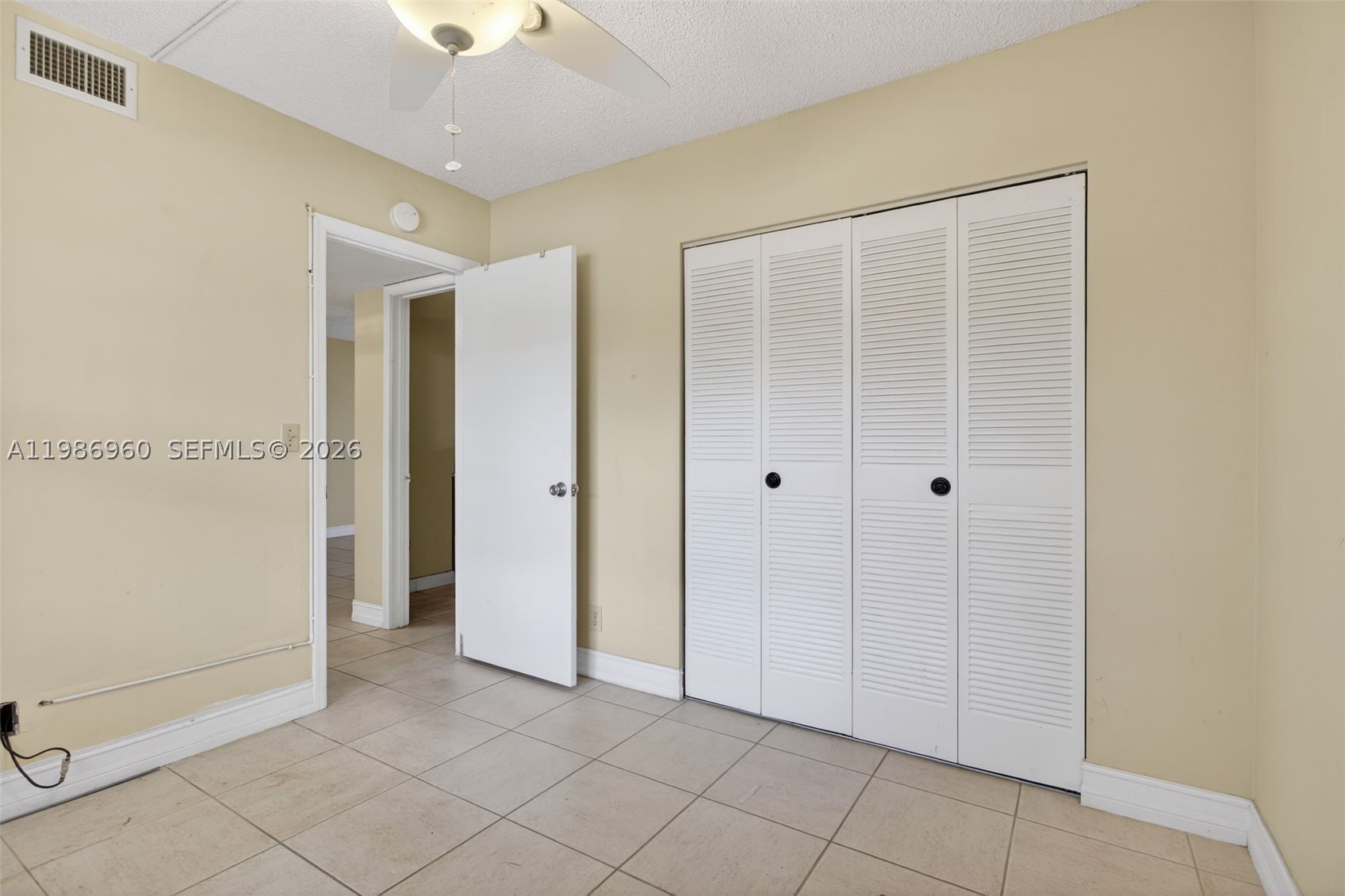 5520 Lakeside Dr 105 Property Photo 21