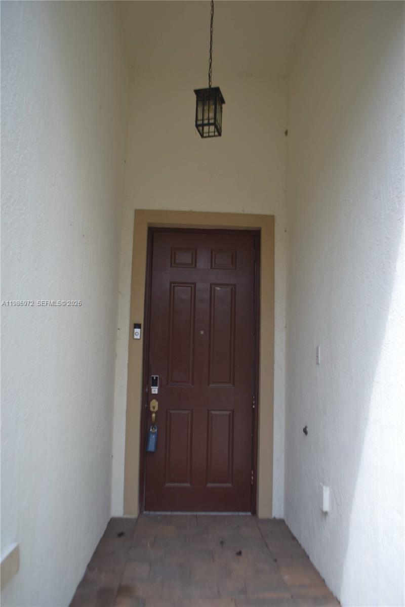 164 Ne 23rd Ter Property Photo 5