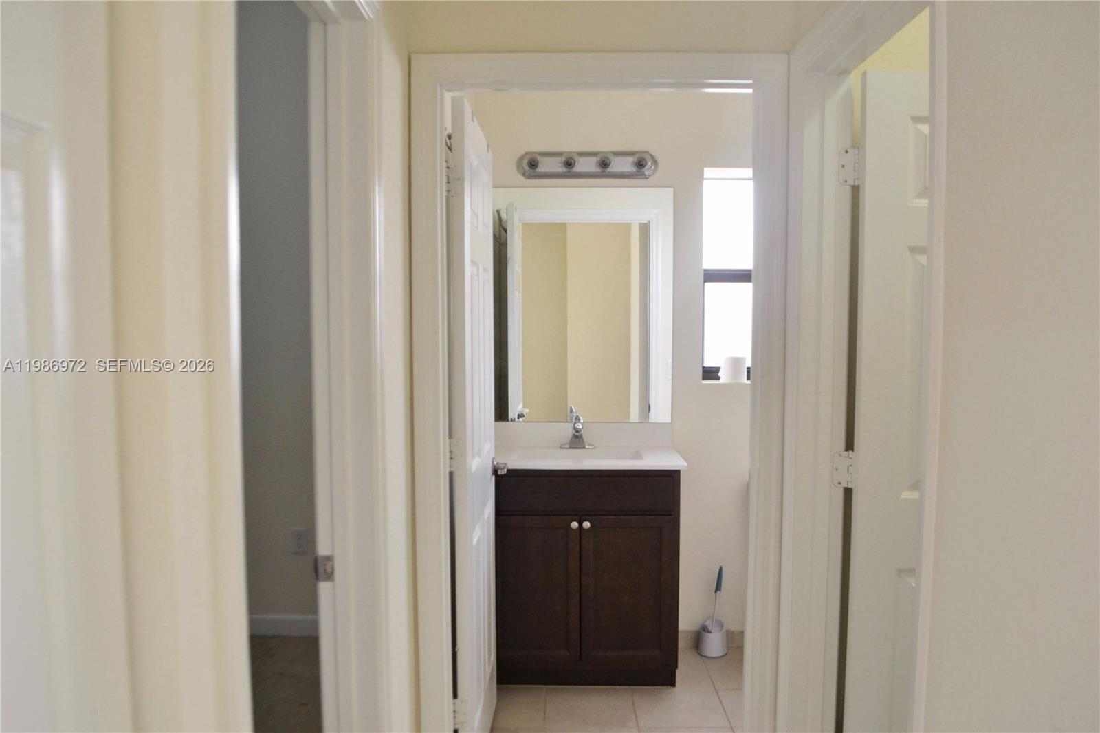164 Ne 23rd Ter Property Photo 11
