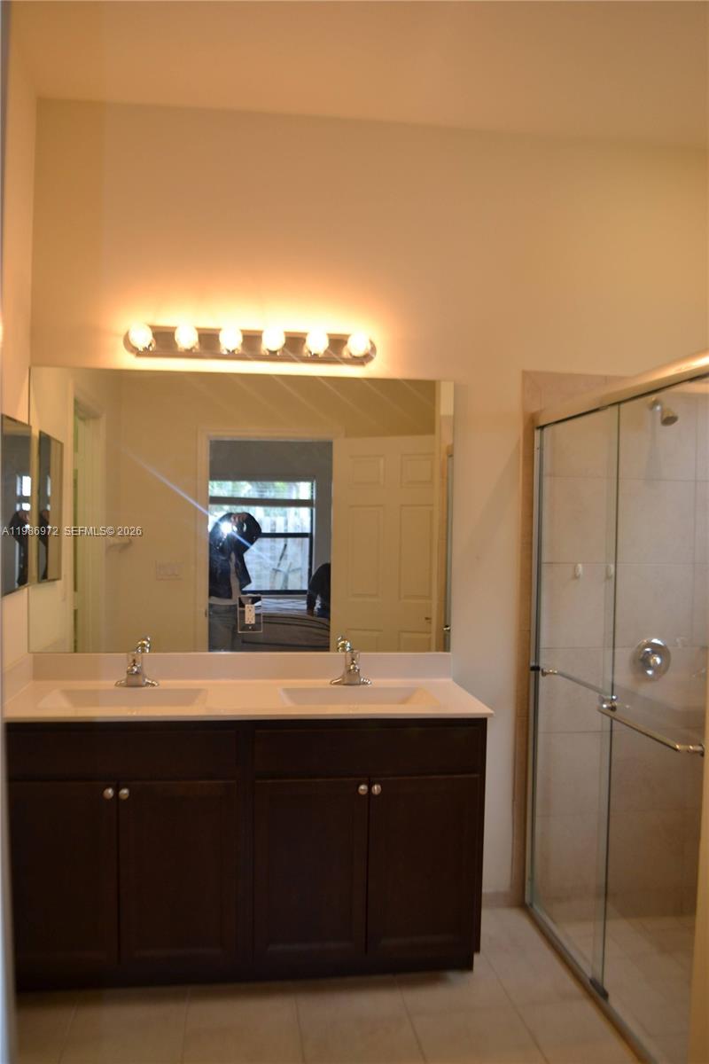 164 Ne 23rd Ter Property Photo 38