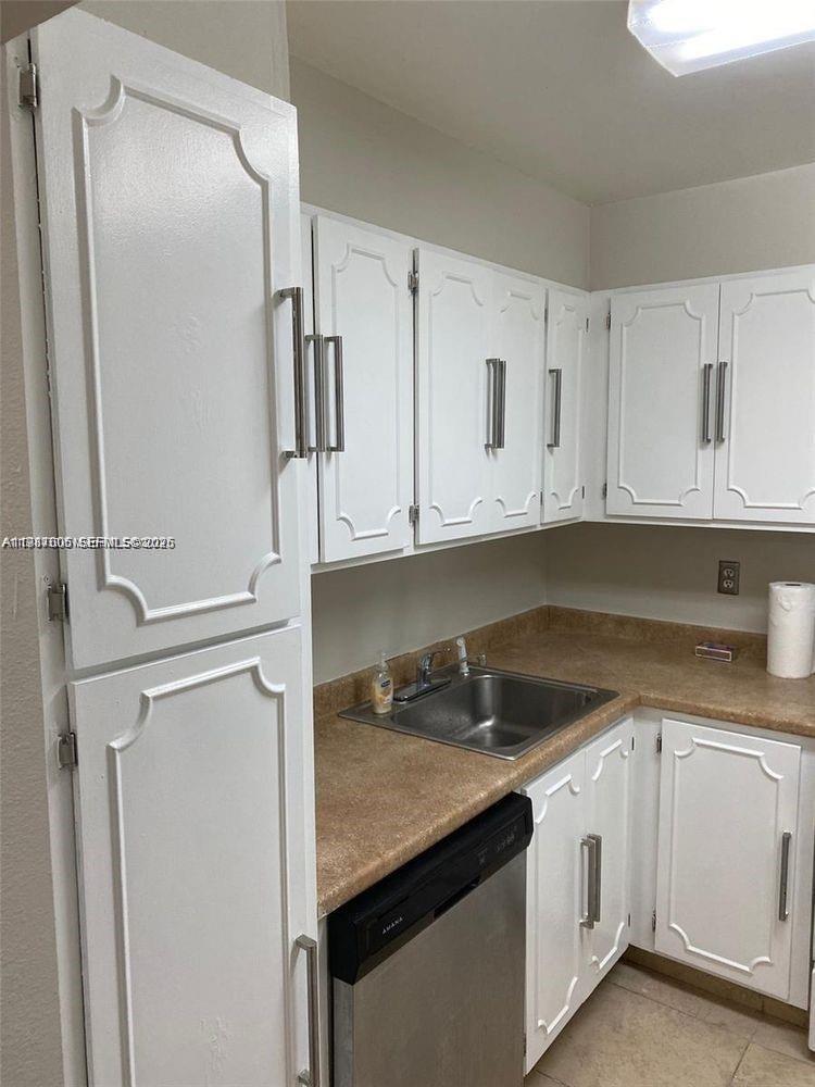 6700 Cypress Rd 409 Property Photo 8