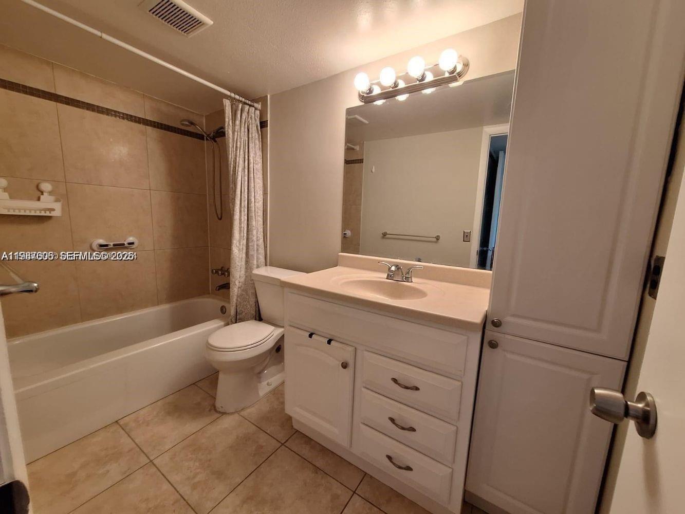 6700 Cypress Rd 409 Property Photo 13