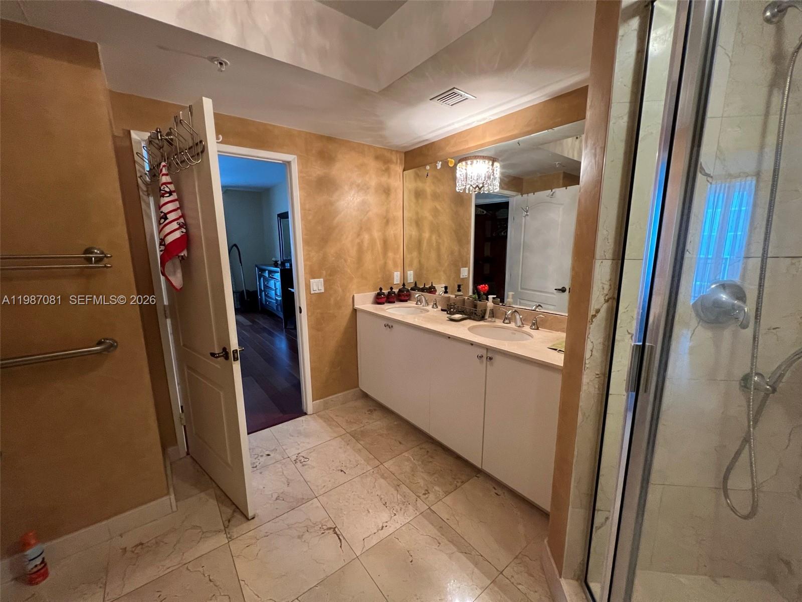 17555 Atlantic Blvd 1207 Property Photo 10