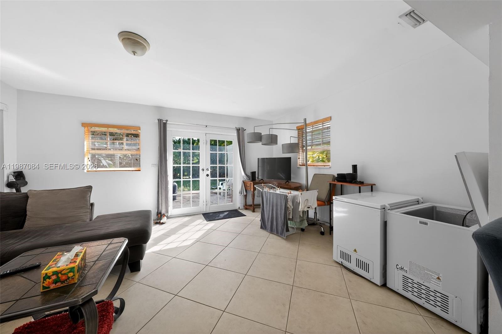 2131 Biarritz Dr Property Photo 14