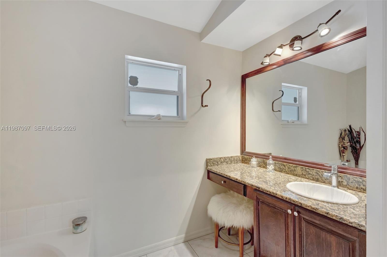 4533 Sw Cacao St Property Photo 37