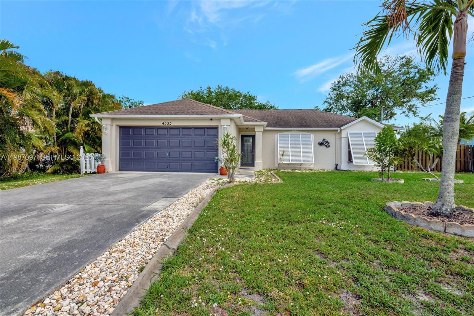 4533 Sw Cacao St Property Photo 45