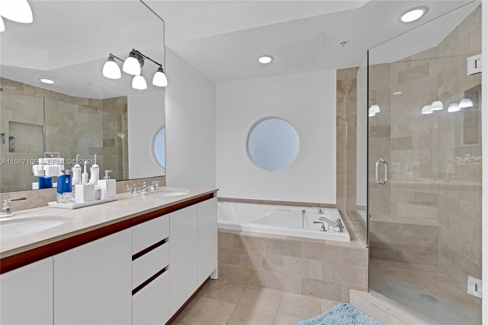 1500 Ocean Dr 505 Property Photo 20
