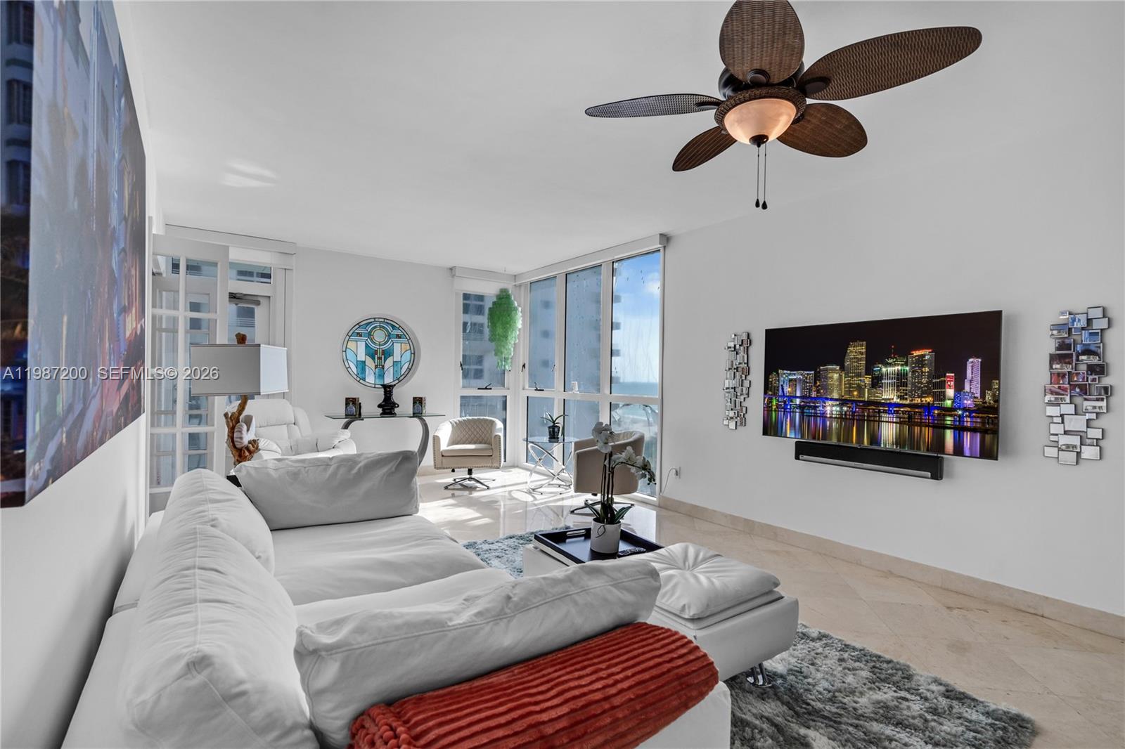 1500 Ocean Dr 907 Property Photo 6