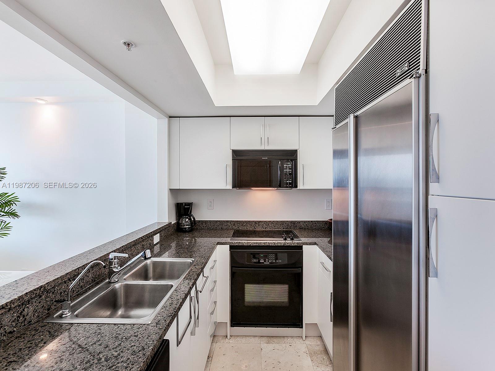 1500 Ocean Dr Ph-10 Property Photo 8