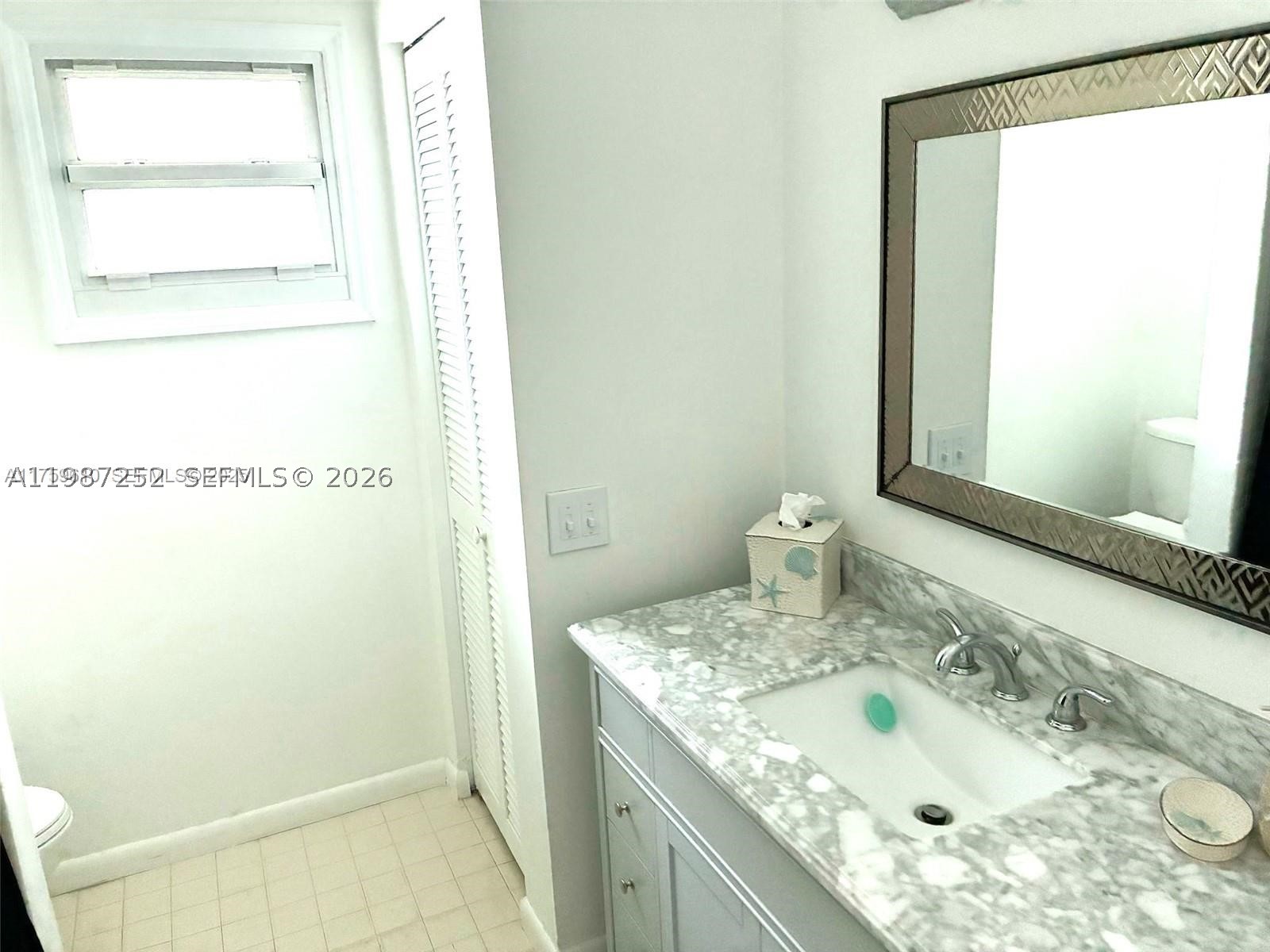 4541 Sw 28th Ter Property Photo 8