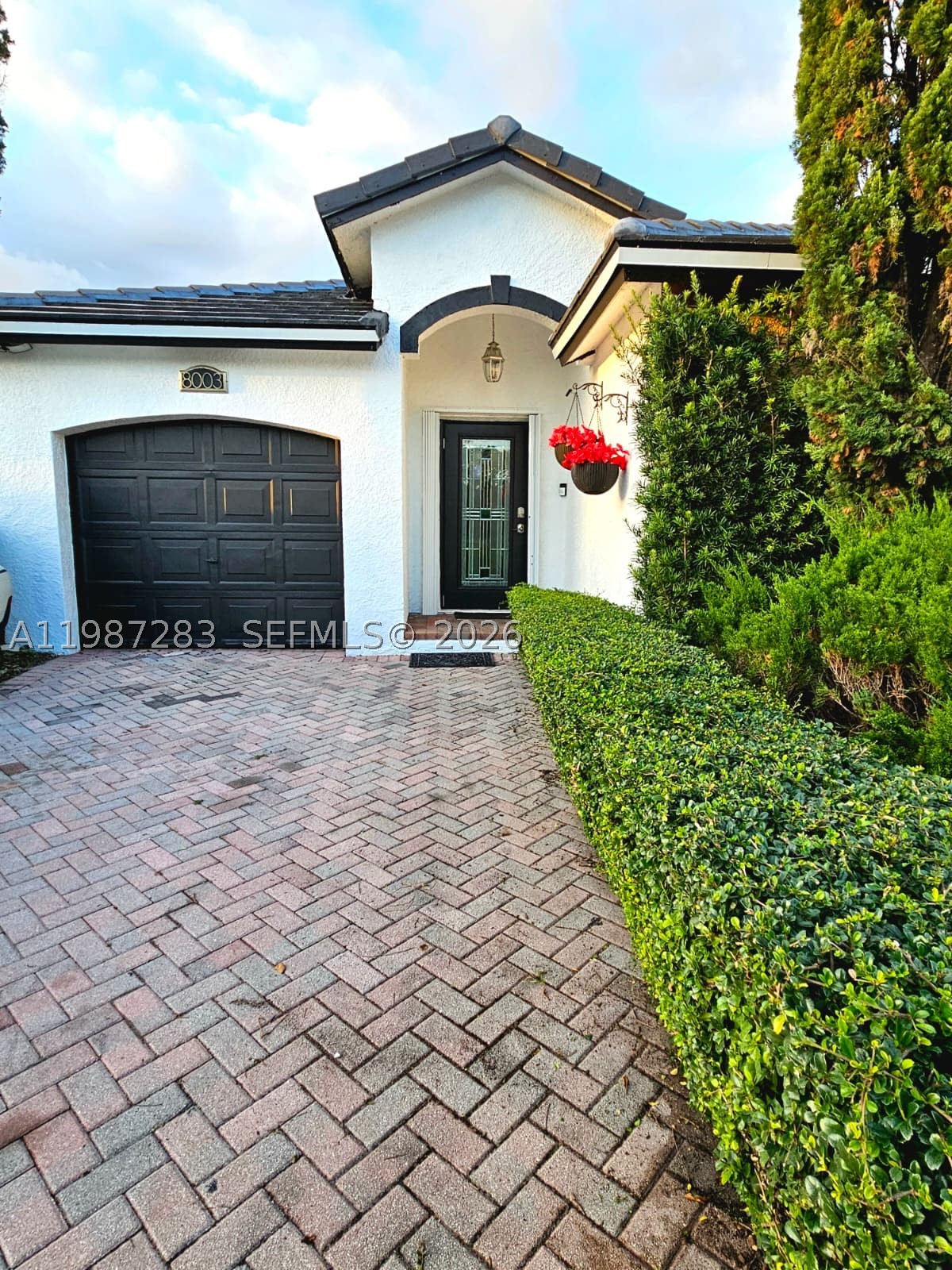 8003 Sw 158th Pl Property Photo 1